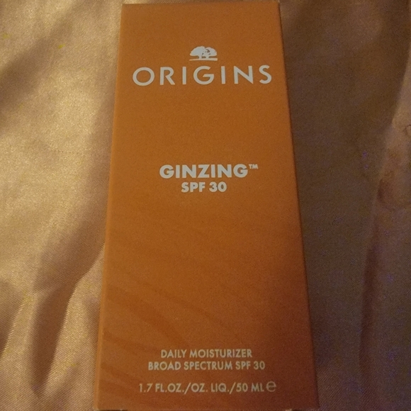 NIB Origins Ginzing SPF 30 Daily Moisturizer - Picture 2 of 5